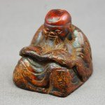 Antiker feinst geschnitzter Stempel / Seal in Bernstein