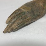 Antikes Fragment einer Buddha Hand in Bronze