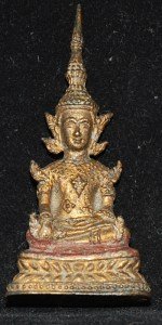 Antiker kleiner Ratanakosin Buddha