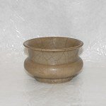 Antikes sehr schlicht gehaltenes Ge kiln Räuchergefäss aus der mittleren Qing Dynastie.