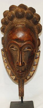 Sehr schöne und feine Maske der Baule