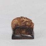 Antiker Stempel / Seal mit Drachen in Ox Horn