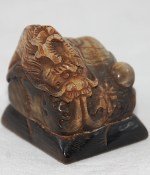 Antiker Stempel / Seal mit Drachen in Ox Horn