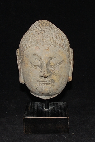 Antike feinst gearbeitete Buddha Kopfskulptur