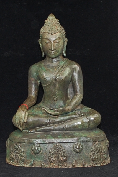 Antiker sitzender Buddha in Bronze
