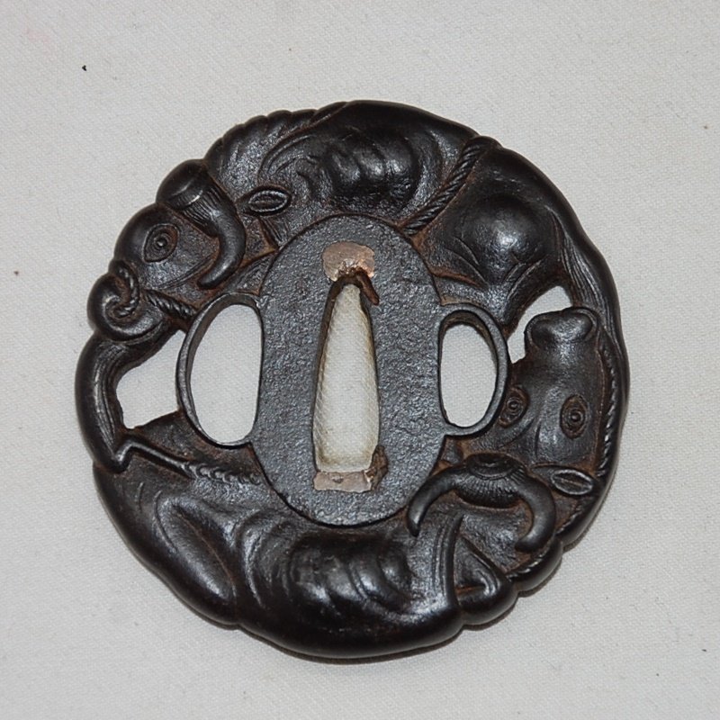 Antike Tsuba Nademaru Gata Form Wasserbüffel