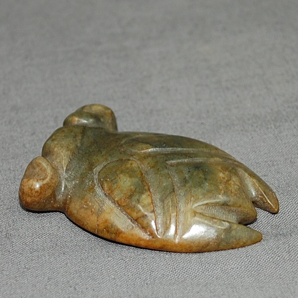 Antike grosse Zikade in Hetian Jade 