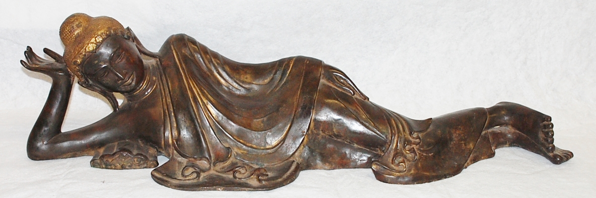 Seltener antiker liegender Buddha mit unglaublicher Ausstrahlung