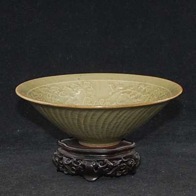 Antike Bowl mit Celadon Glasur Yaozhou Song Dy