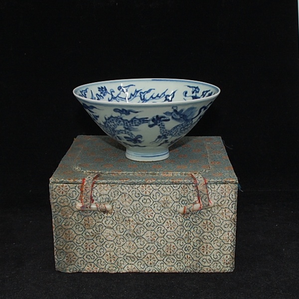 Antike B/W Schale / Bowl mit Phönix und Drachen